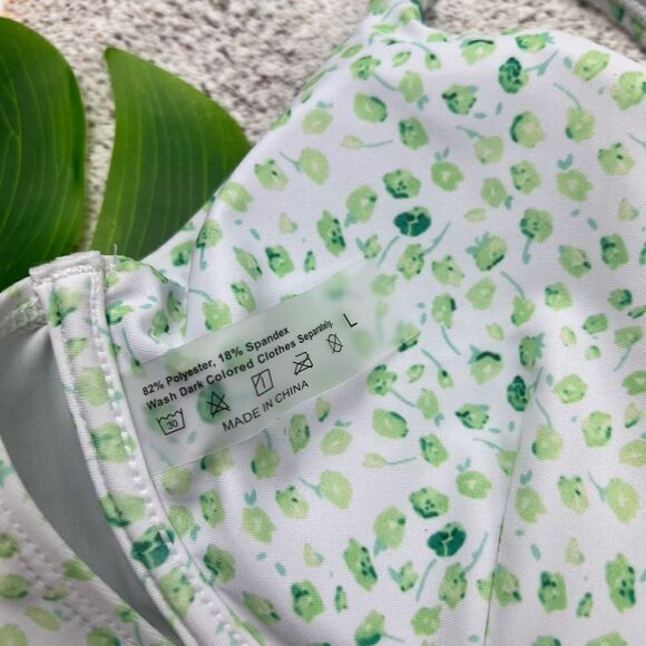 Shein green floral bikini set - Picture 3 of 9